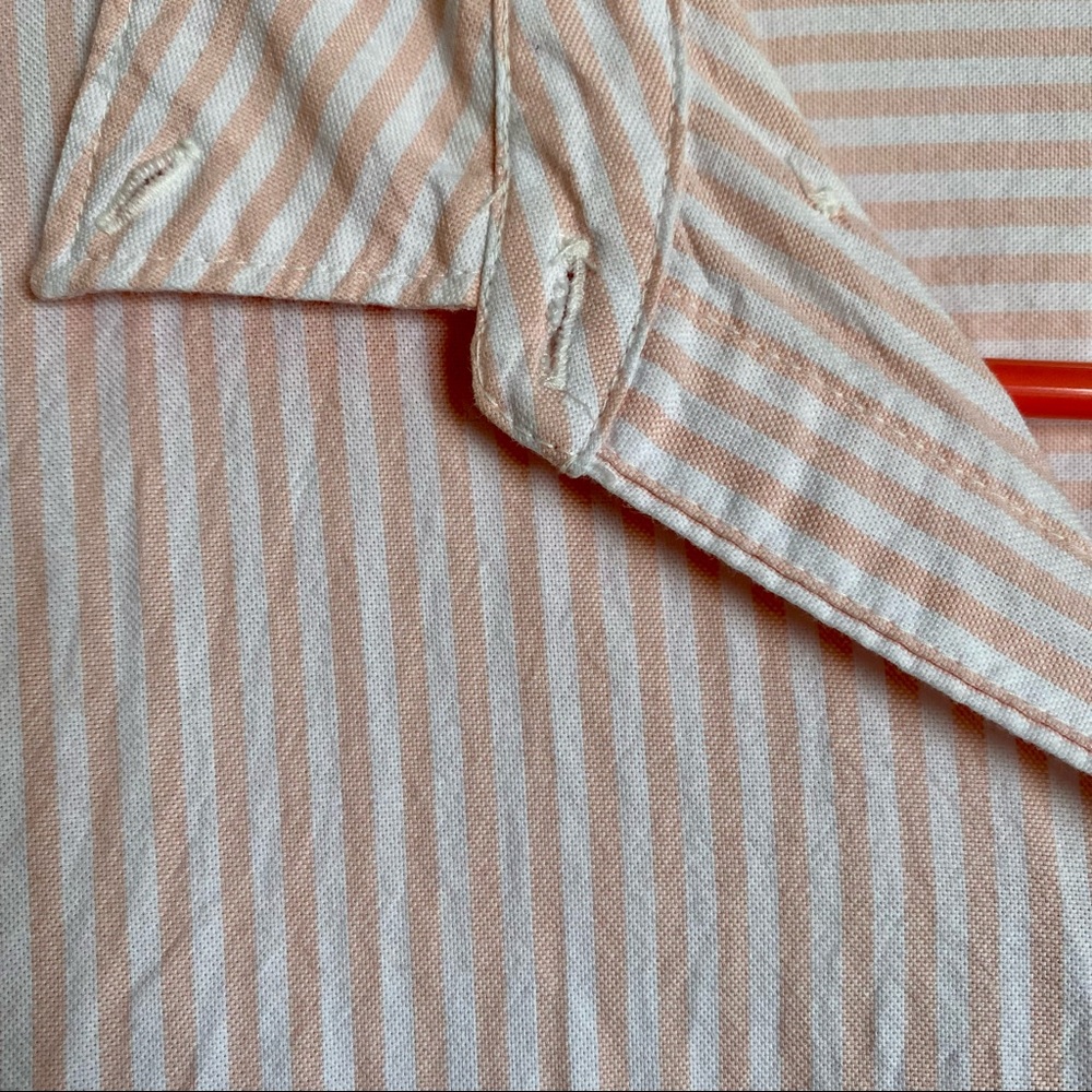 ✨ Striped Button-Down - Picture 3 of 4